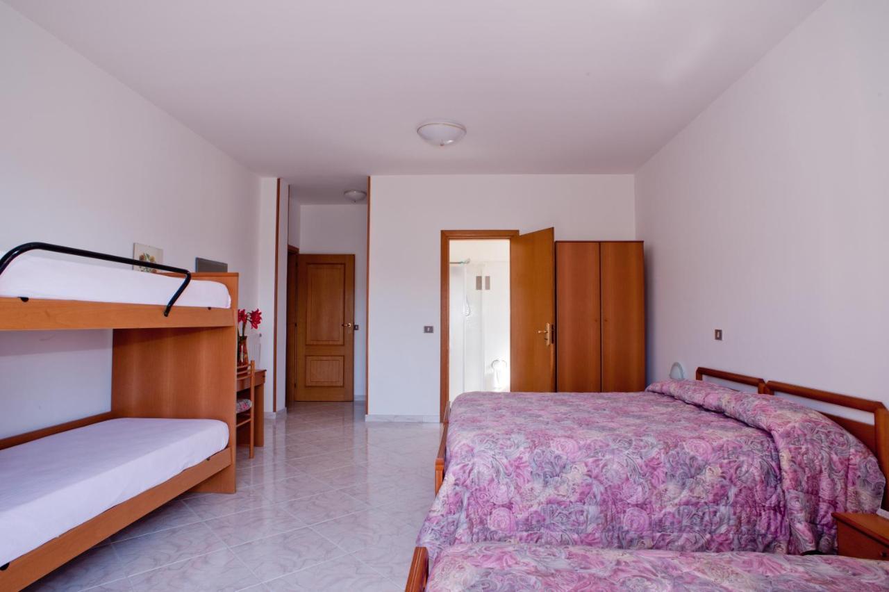 Double or Twin Room Bathroom