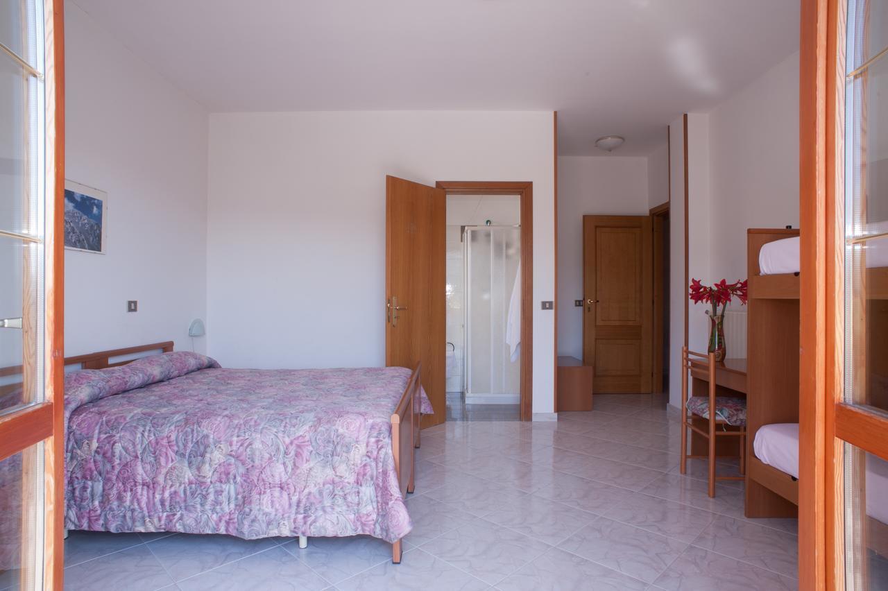 Double or Twin Room Bathroom